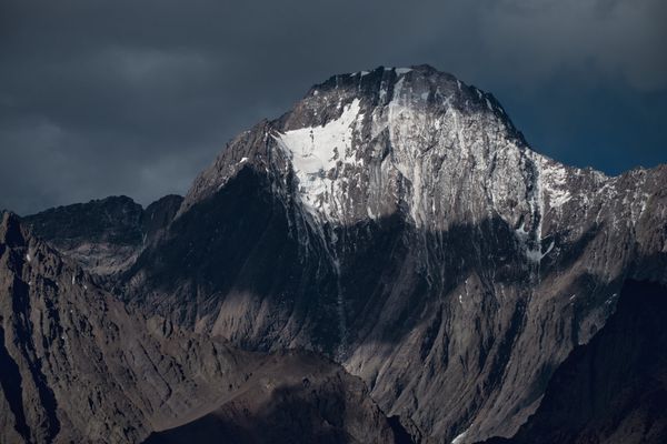 Pared Sur del Cerro Tronco - Inescalada